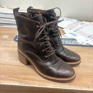 Timberland Heeled Lace-Up Brown Boots | Size 9